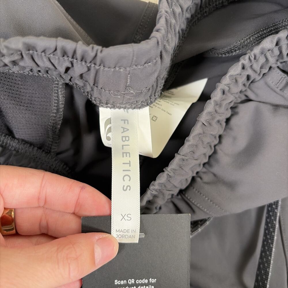 NWT Fabletics The One Jogger Women’s Dark Grey Athletic Performance Pant Size XS - Picture 6 of 13